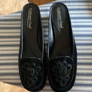 Black braided knot mule, 8 1/2 M